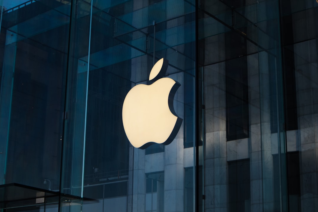 Apple logo representing the beginning of the John Ternus era