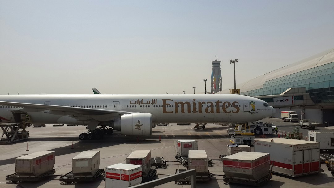 Emirates Boeing 777 at Dubai International Airport as the airline expands Starlink Wi-Fi across its fleet