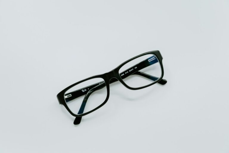 Black-framed glasses illustrating the rise of AI smart glasses in Australia